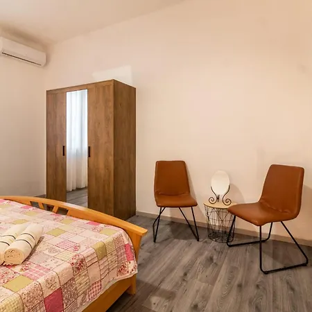 Apartman Lea Centar *